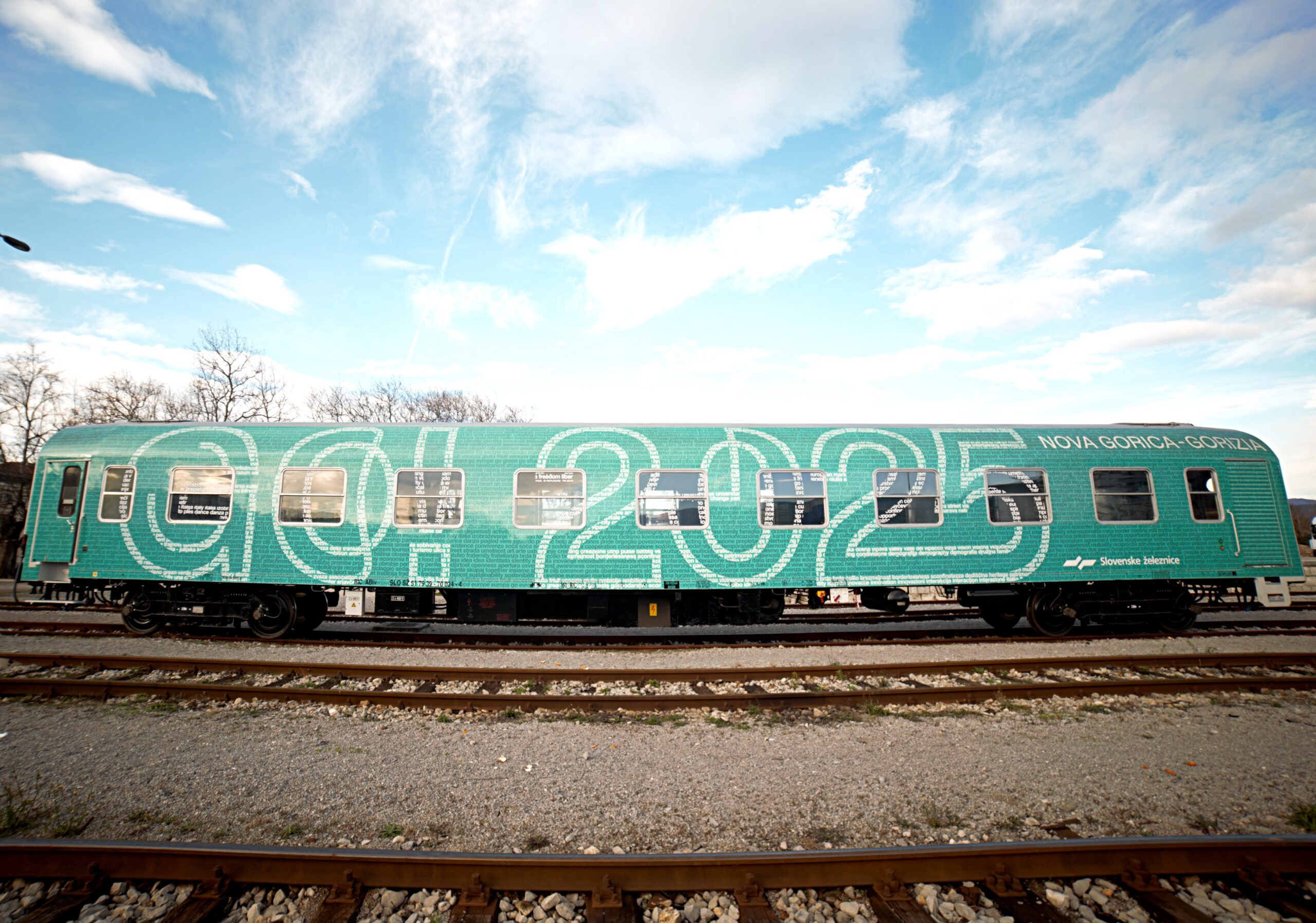 Vagon avtovlaka v podobi Nova Gorica EPK 2025.